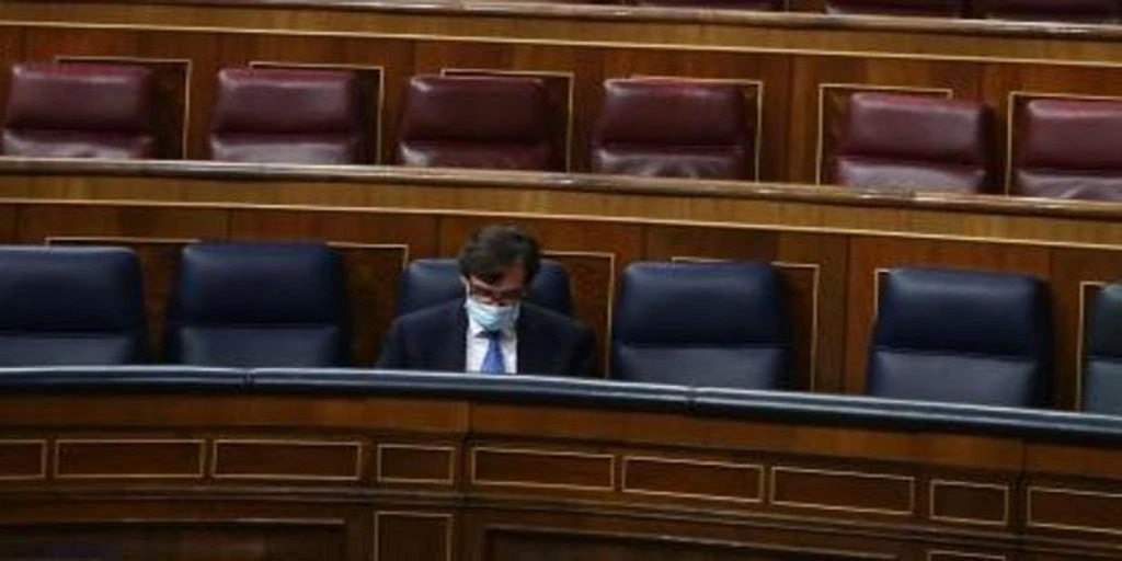 Castilla y León avisa a Illa que se va a «dar de bruces con la realidad» al negar el confinamiento domiciliario
