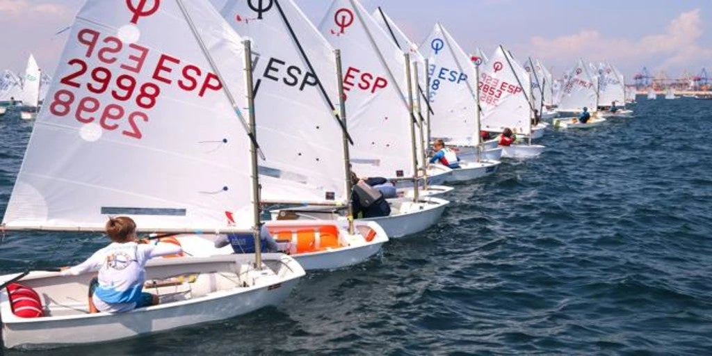 70 regatistas en la regata de Optimist en favor de UNICEF