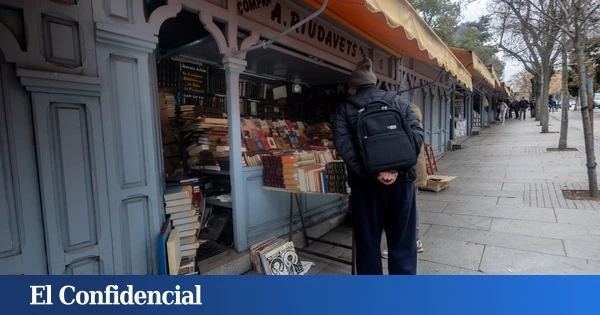 Pérez-Reverte tiene razón, pero se queda corto: aquí escribe un libro cualquiera