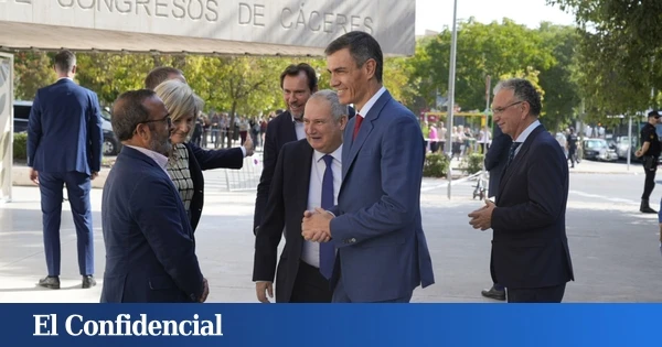 Abucheos e insultos a Sánchez en Cáceres pese al 
