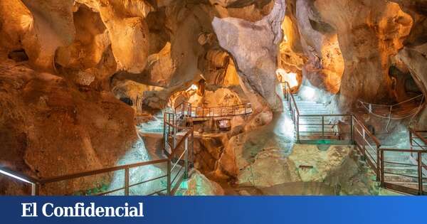 Descubre una de las tres cuevas marinas del mundo en España: única visitable en Europa