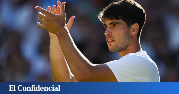 El gesto de Carlos Alcaraz con la grada del que pocos se dieron cuenta que ha sido aplaudido por Wimbledon: 