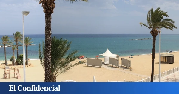 El pueblo de Almería que conserva el verano hasta el final: playas de ensueño y un ambiente de diez para cerrar septiembre por todo lo alto
