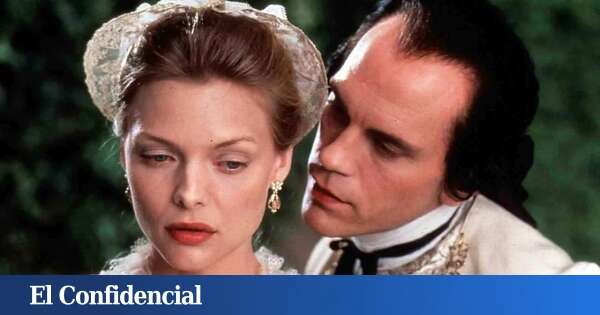 Romper la cuarta pared era cosa del pasado: la película sobre lujos y seducción para ver si echas de menos 'Los Bridgerton'