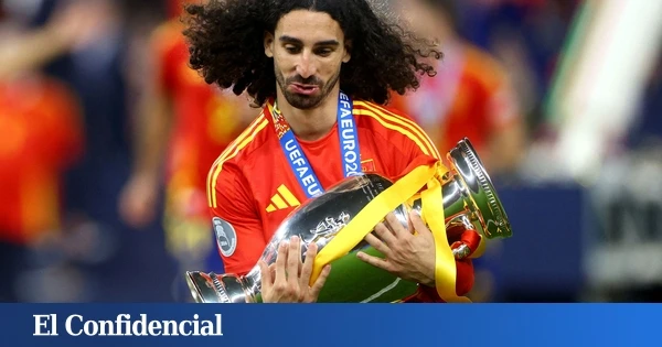 Cucurella se viene arriba para cantar el hit del verano y bailarlo: 