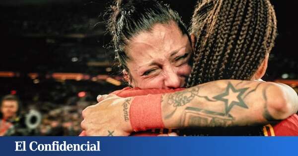 Netflix aborda el polémico beso de Rubiales a Jenni Hermoso en la película 'Se acabó: diario de las campeonas'