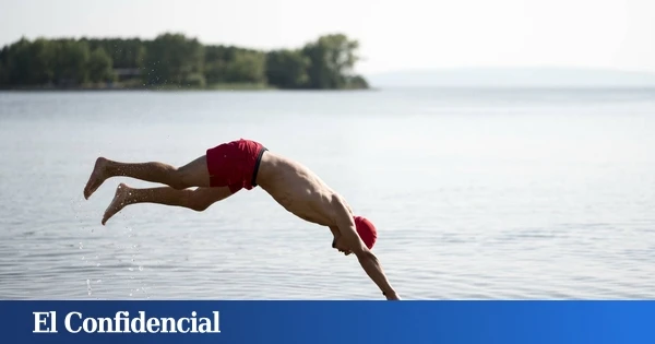 La curiosa expresión mallorquina que desconcierta al resto de España: así llaman al chapuzón espontáneo del verano
