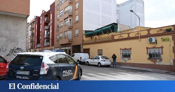 Detenidos tres hombres en Elche por robar unas campanas de bronce del siglo XIX