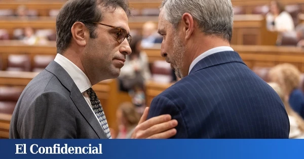 Debate en el PP por acercarse a Sánchez: del plan antiaranceles a la apología del franquismo