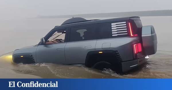 Tesla quería convertir el Cybertruck en un barco. Este coche eléctrico chino se le ha adelantado