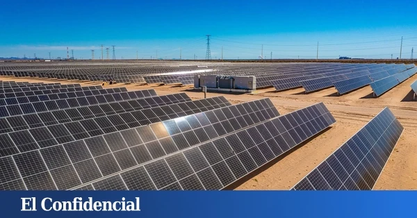 ¿Adiós a los paneles solares?: el sistema que genera el doble de energía y es mucho más barato