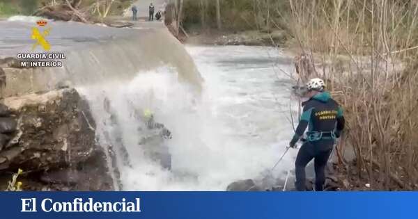 Sigue la búsqueda del motorista arrastrado por la corriente del río Genal en Málaga