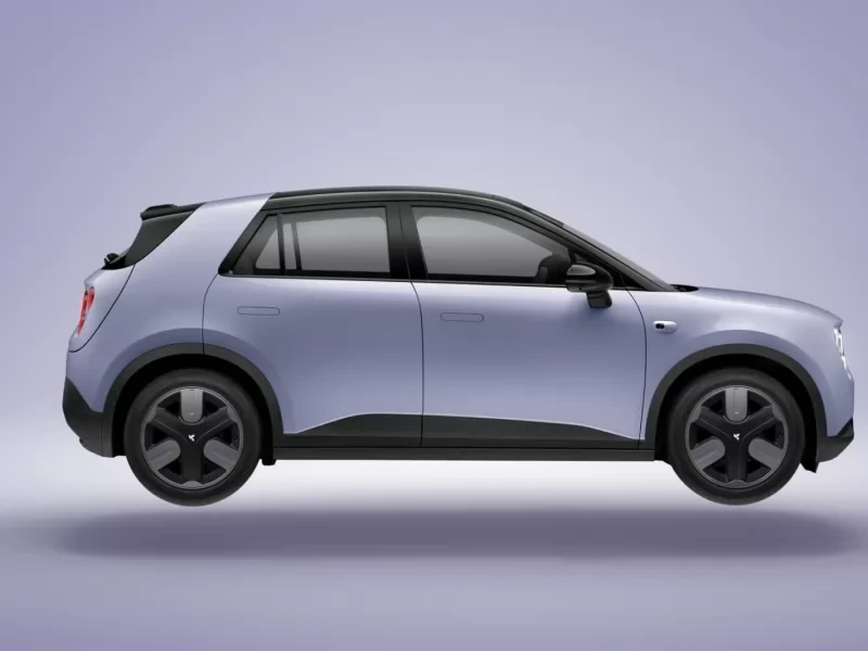 Arriva l'auto elettrica che si ricarica in 3 minuti: rivoluzione e prezzo imbattibile