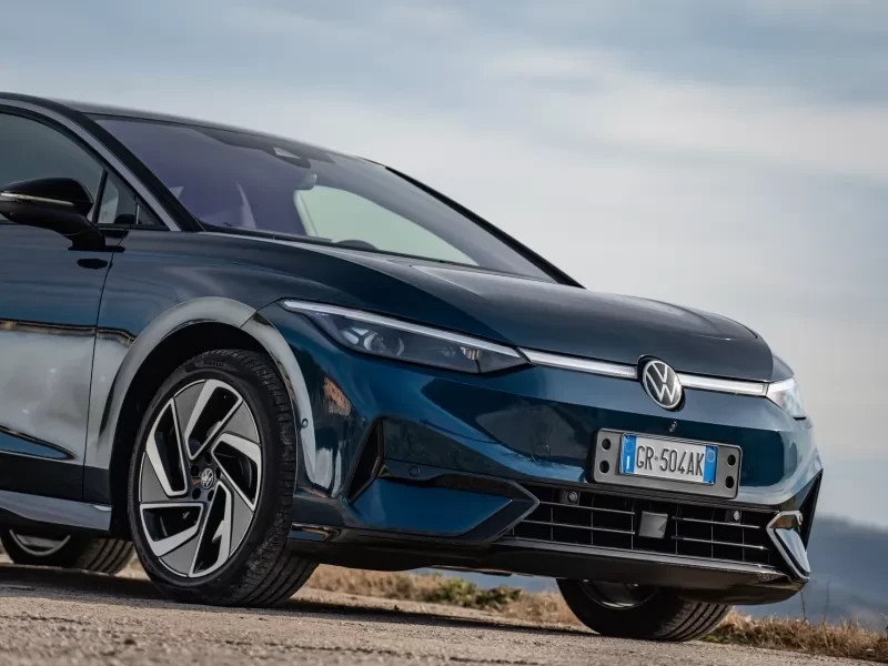 Tesla non è più leader del mercato elettrico europeo: chi ha vinto il Q1 2025?