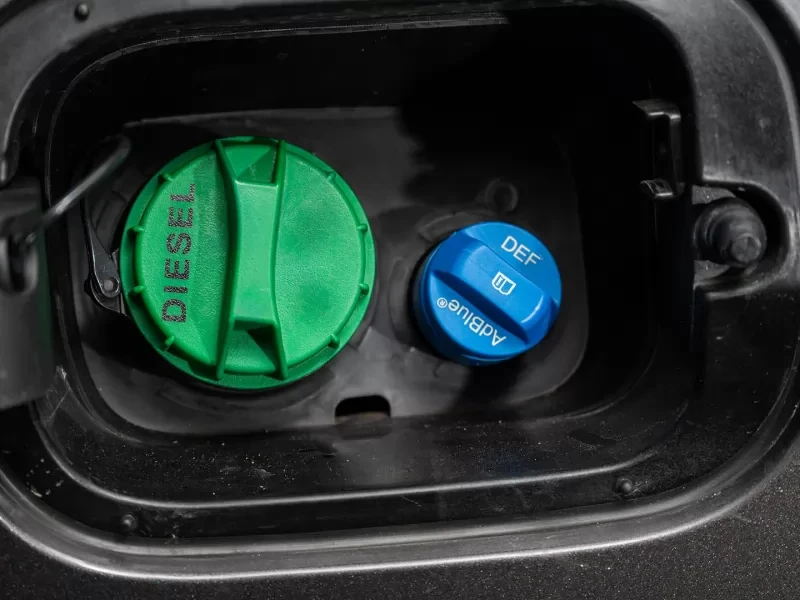 Accise carburanti in vigore: diesel in aumento, scende la benzina