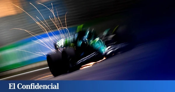 Fernando Alonso vuelve a desinflarse pero Carlos Sainz se despeña con todo el equipo