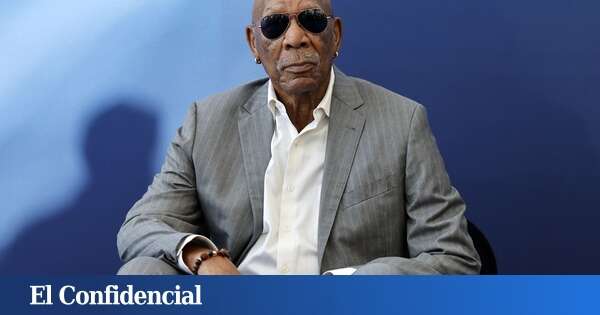 Morgan Freeman se ha enfadado con la Inteligencia Artificial (y tiene razón)