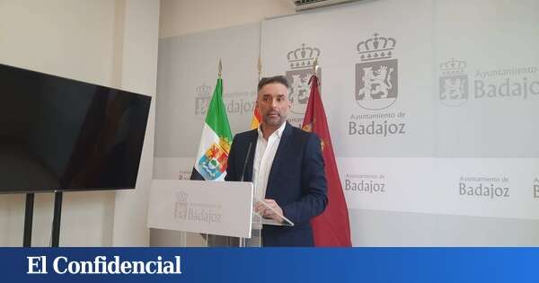 Un concejal de Vox en Badajoz se da de baja ante la 