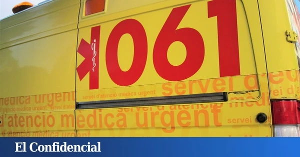 Un motorista, herido de gravedad, al parecer, por la inundación de una tubería rota en Palma