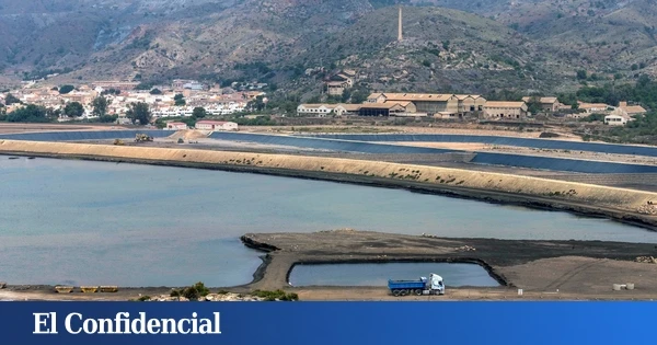 El viacrucis de la bahía de Portmán (Murcia): 35 años de promesas incumplidas y su 
