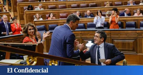 Moncloa y el PSOE se lanzan contra el juez, pero descartan por ahora frenarle por 