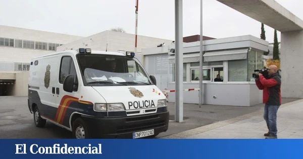 Desmantelado en Granada un grupo criminal que suplantaba la identidad en bancos