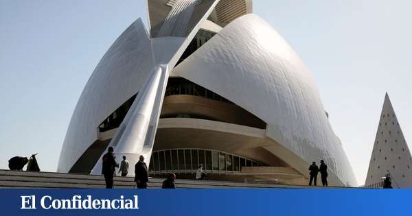 Les Arts es un teatro de ópera a la orilla de Madrid