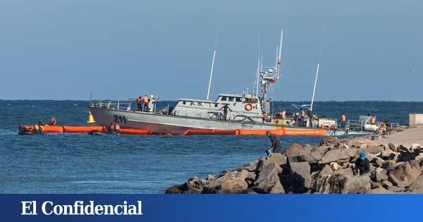 Melilla toma medidas en caso de vertido tras más de 24 horas intentando desencallar una patrullera marroquí