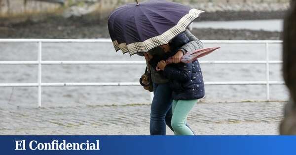 Temporal extremo en Galicia: vientos, lluvias y olas gigantes complican la situación