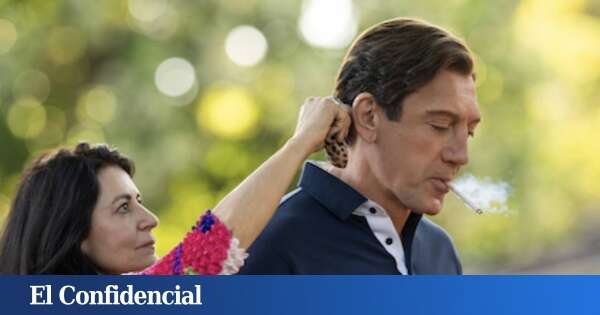 Un vídeo de Netflix muestra la impactante transformación de Javier Bardem en José Menendez, para la serie 'Monstruos'