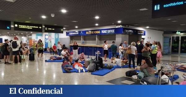 La aerolínea más grande del mundo canceló sus vuelos en Nochebuena. Así reaccionaron los pasajeros