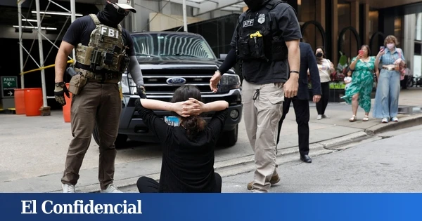 Un juez federal ordena liberar a cientos de arrestados en redadas migratorias en Chicago