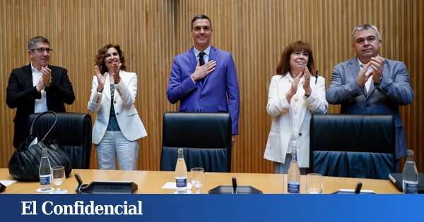 Cuando la prensa se llena de comisarios políticos a sueldo de Moncloa