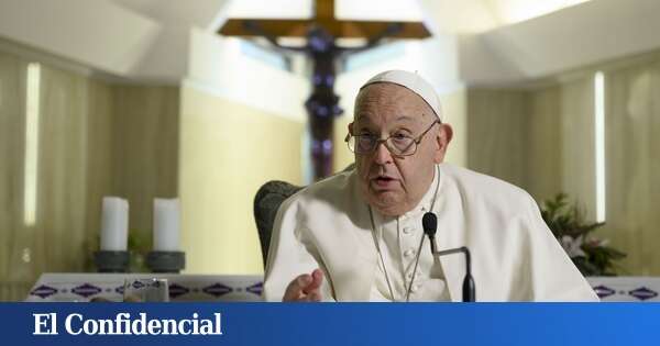 El Papa continúa mejorando y no piensa en renunciar, según el cardenal argentino Fernández