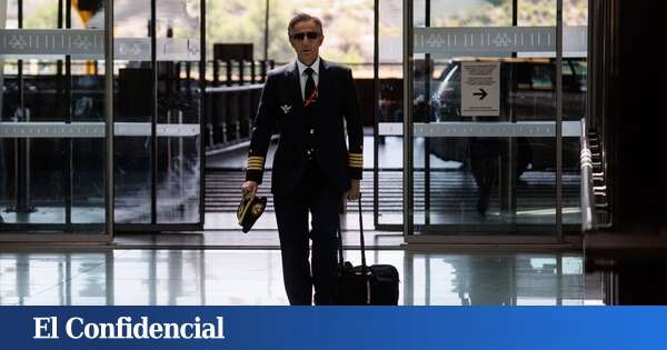 Así es cómo la Escuela de Pilotos de Burgos mantiene con vida un aeropuerto que sólo tiene 2.500 pasajeros