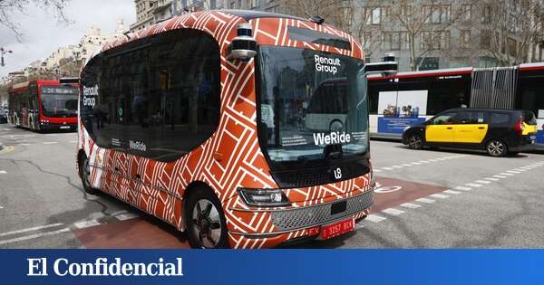 Barcelona ya ensaya con el primer minibús autónomo sin conductor de la firma Renault: así podrás viajar gratis solo esta semana