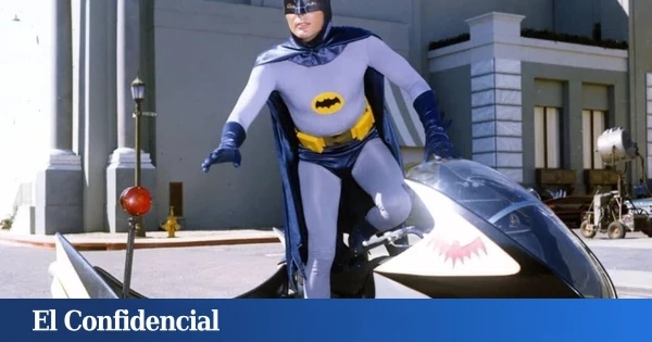 Se subasta la moto de 'Batman', construida a partir de los planos originales, por 22.000 euros