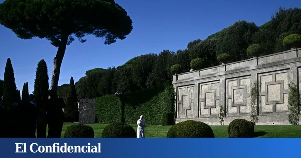 Los otros bulos del verano: del Papa a Preysler, pasando siempre por la Casa Real