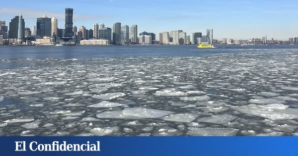 Un helicóptero se estrella en el río Hudson de Nueva York
