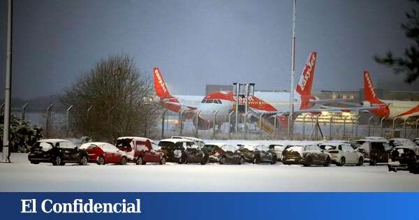 Estos son los aeropuertos de Reino Unido que han cancelado los vuelos por las fuertes nevadas