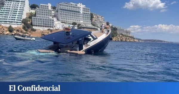 Rescatados los cuatro tripulantes de un yate que se ha hundido en Magaluf (Mallorca)