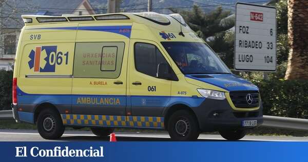 Tres heridos tras una colisión frontal entre dos vehículos en Trabada (Lugo)