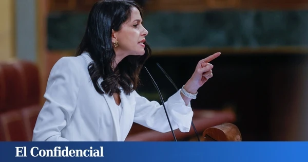 Arrimadas regresa al Congreso dos años después de su despedida: 