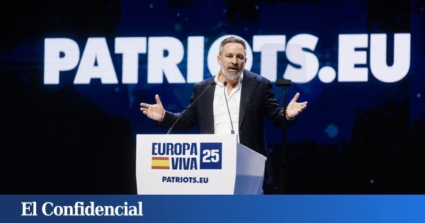 Por qué Santiago Abascal tiene acomplejado a Feijóo