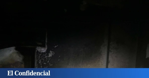 Los bomberos intervienen en el incendio de una vivienda en Getafe (Madrid)