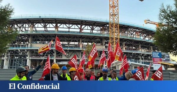 Los obreros del Camp Nou denuncian sufrir 