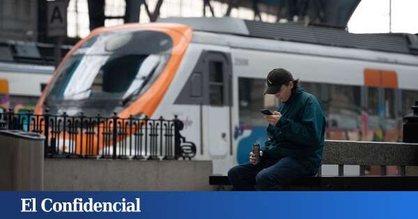 Los sindicatos convocan siete días de huelga en Renfe y Adif por el traspaso de Rodalies