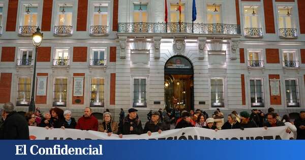 El 'Año Franco' aterriza en la Puerta del Sol y lleva a Ayuso y Sánchez al Constitucional