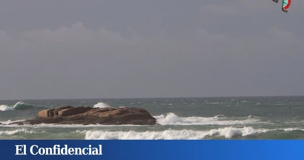 Rescatan en una tabla de paddle surf a una mujer que se encontraba inconsciente en O Grove (Pontevedra)