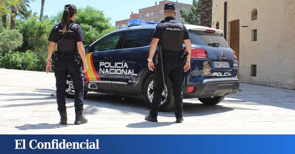 Cuatro policías consiguen estabilizar a dos hombres tras sufrir paradas cardiacas en Ávila y Madrid